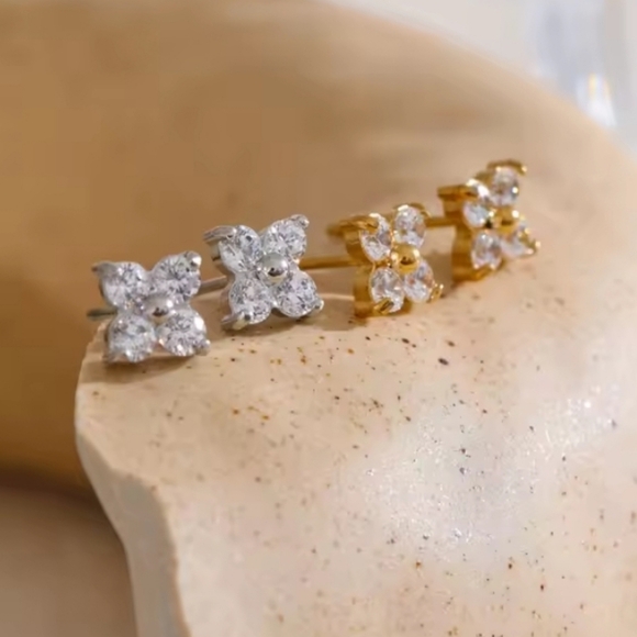 NEW Gold-Tone Stainless Steel & Cubic Zirconia Flower Stud Earrings - Picture 3 of 7